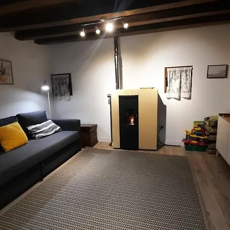 La Encina Del Abuelo La Adrada