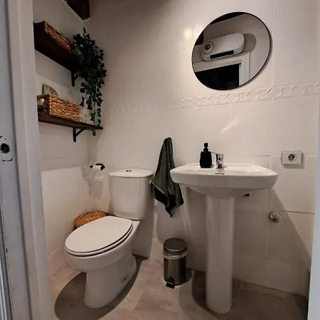 La Encina Del Abuelo La Adrada